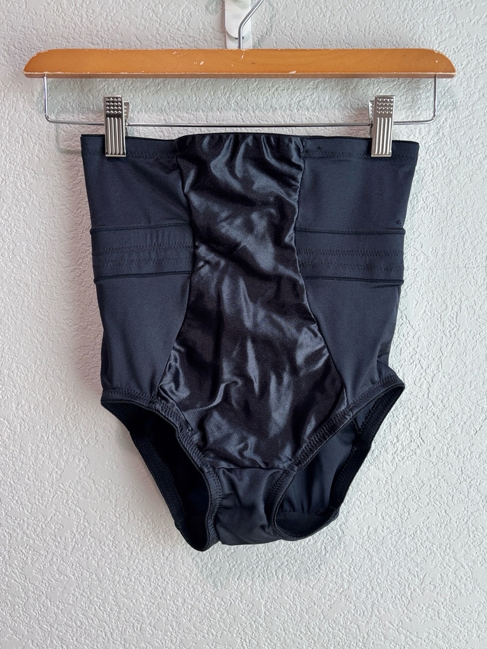 TC Fine Intimates High Waisted Shaping Brief Shapewear Black Style 455 Large